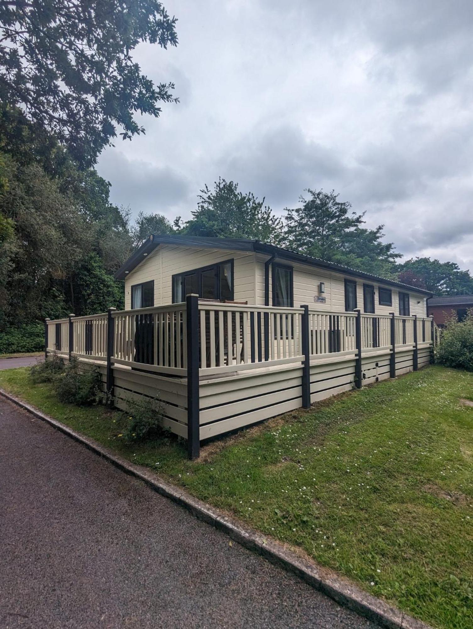 Luxury Stunning Sensation Lodge On 5 Star Shorefield Country Park New Forest Entertainment And Leisure Passes Included Milford on Sea Exterior foto